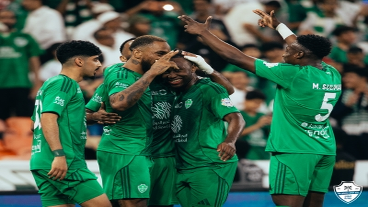 تشكيلة الأهلي تبدأ بثنائي رئيسي في مواجهة الوحدة